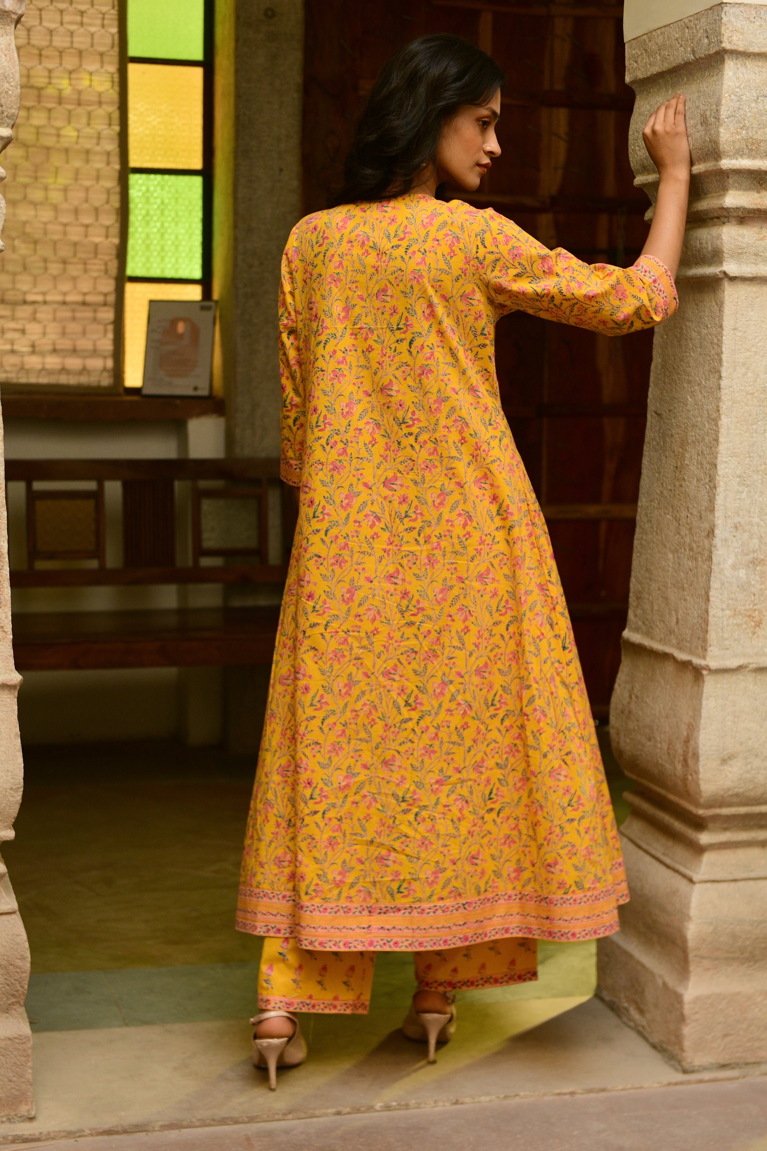 Aaravi Orange Cotton Suit Set - Shilpi Handicrafts