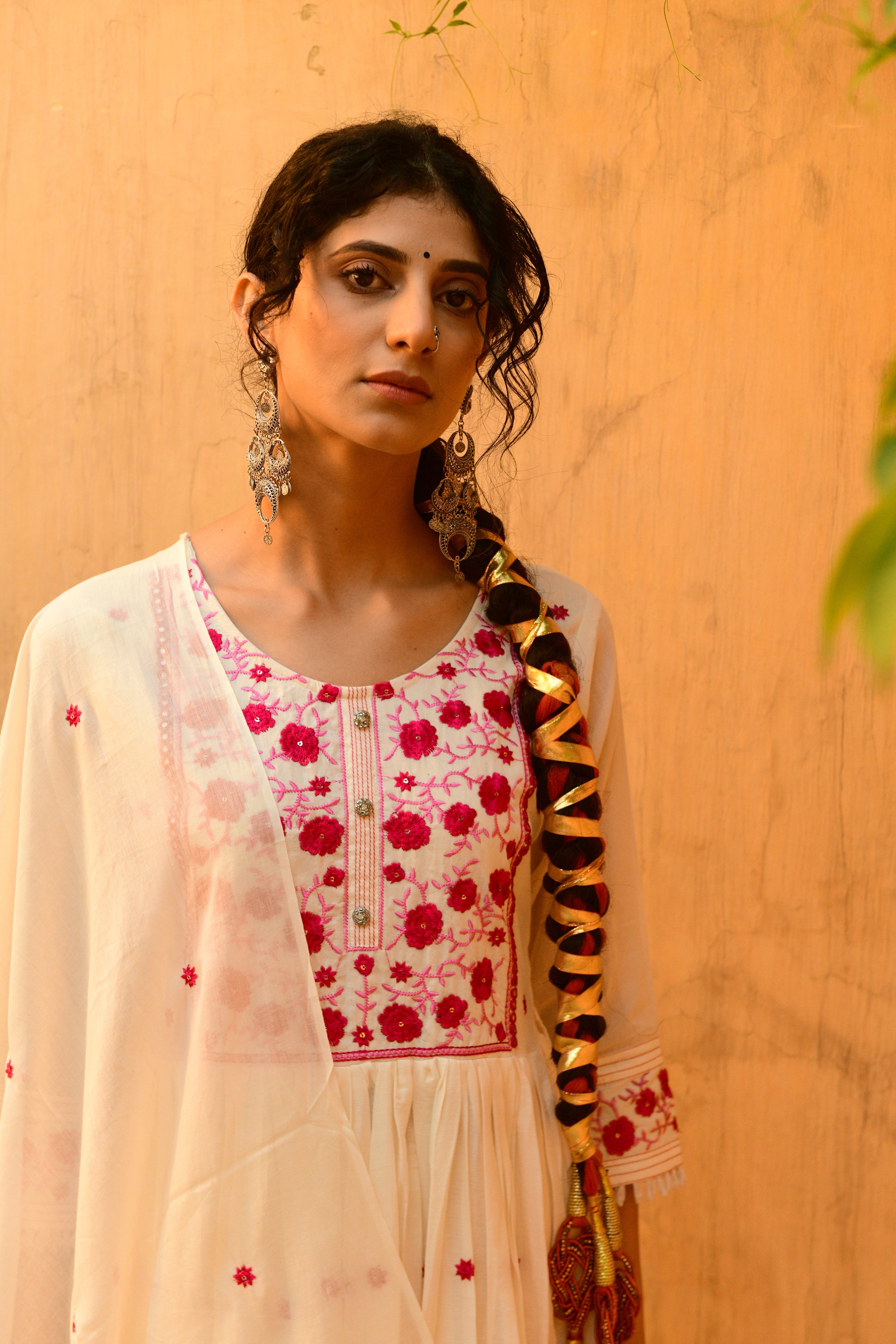 Embroidered Round Neck Kurta With Dupatta - Suit Set - Shilpi Handicrafts