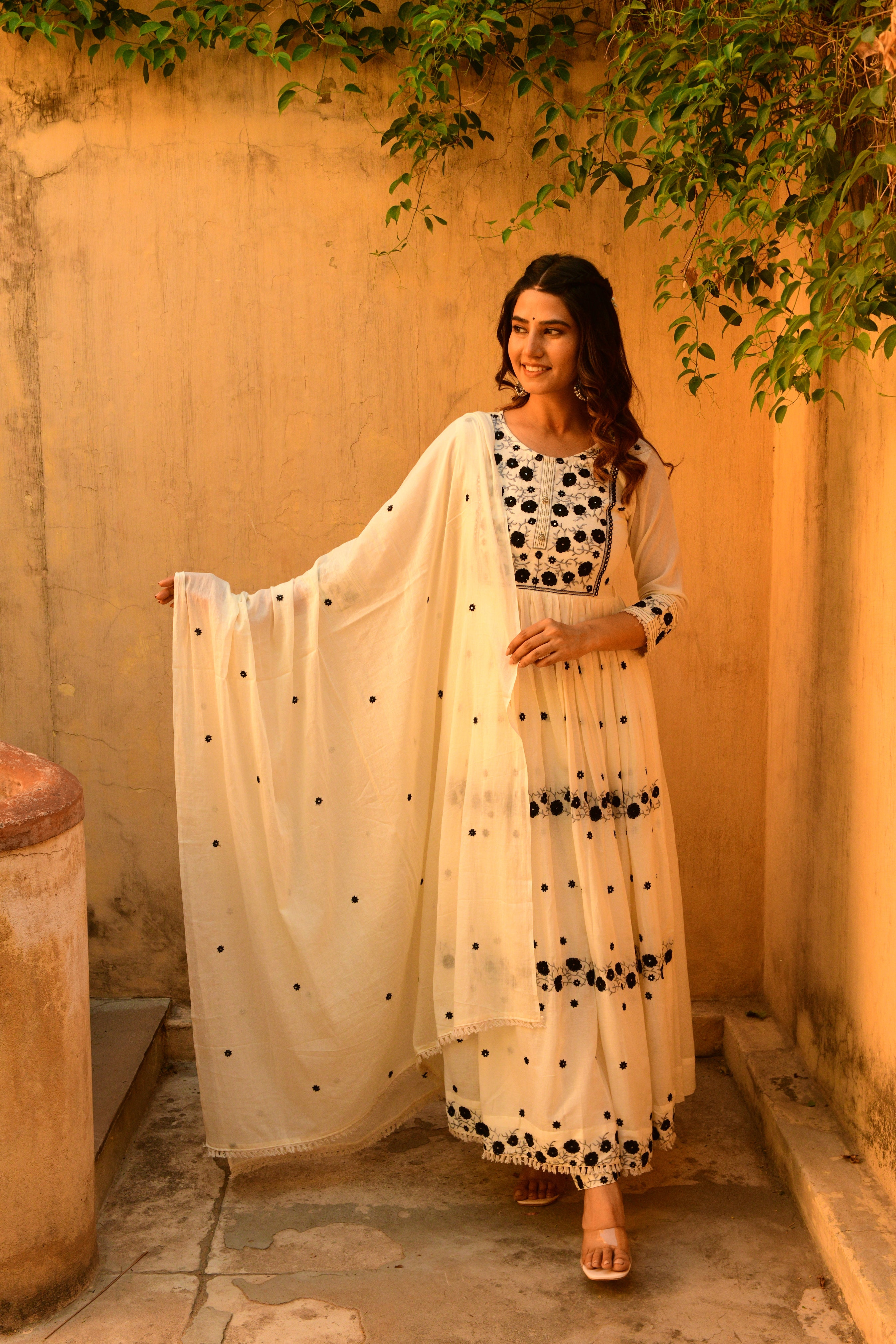 Embroidered Round Neck Kurta With Dupatta - Suit Set - Shilpi Handicrafts