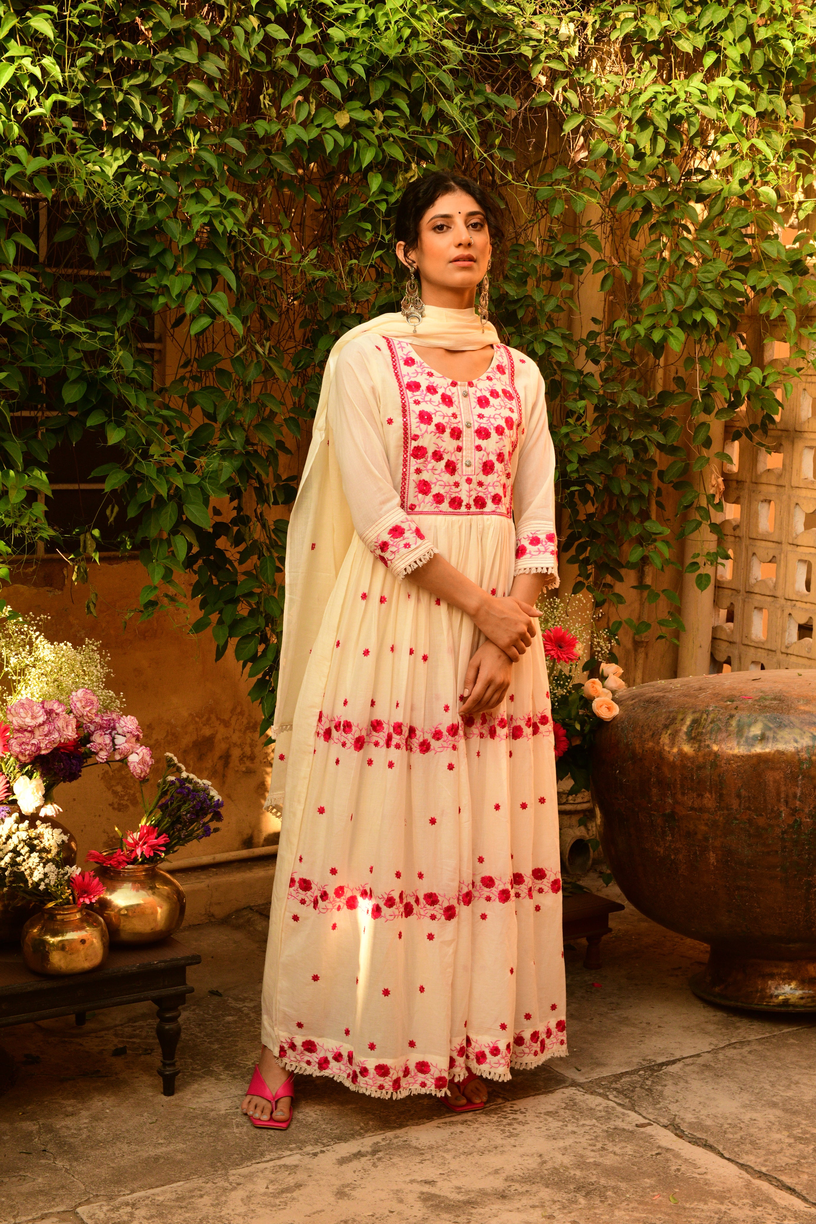 Embroidered Round Neck Kurta With Dupatta - Suit Set - Shilpi Handicrafts