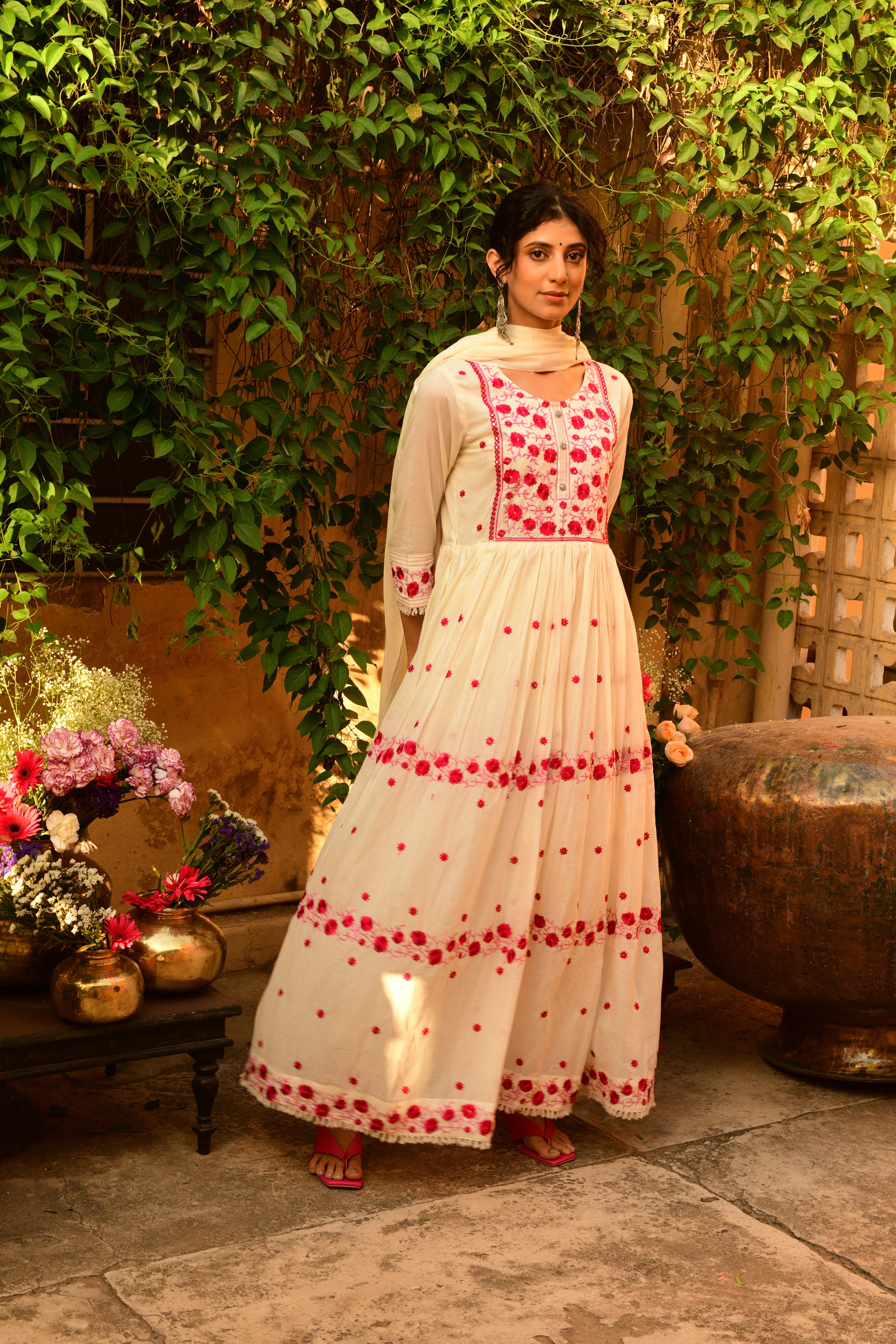 Embroidered Round Neck Kurta With Dupatta - Suit Set - Shilpi Handicrafts