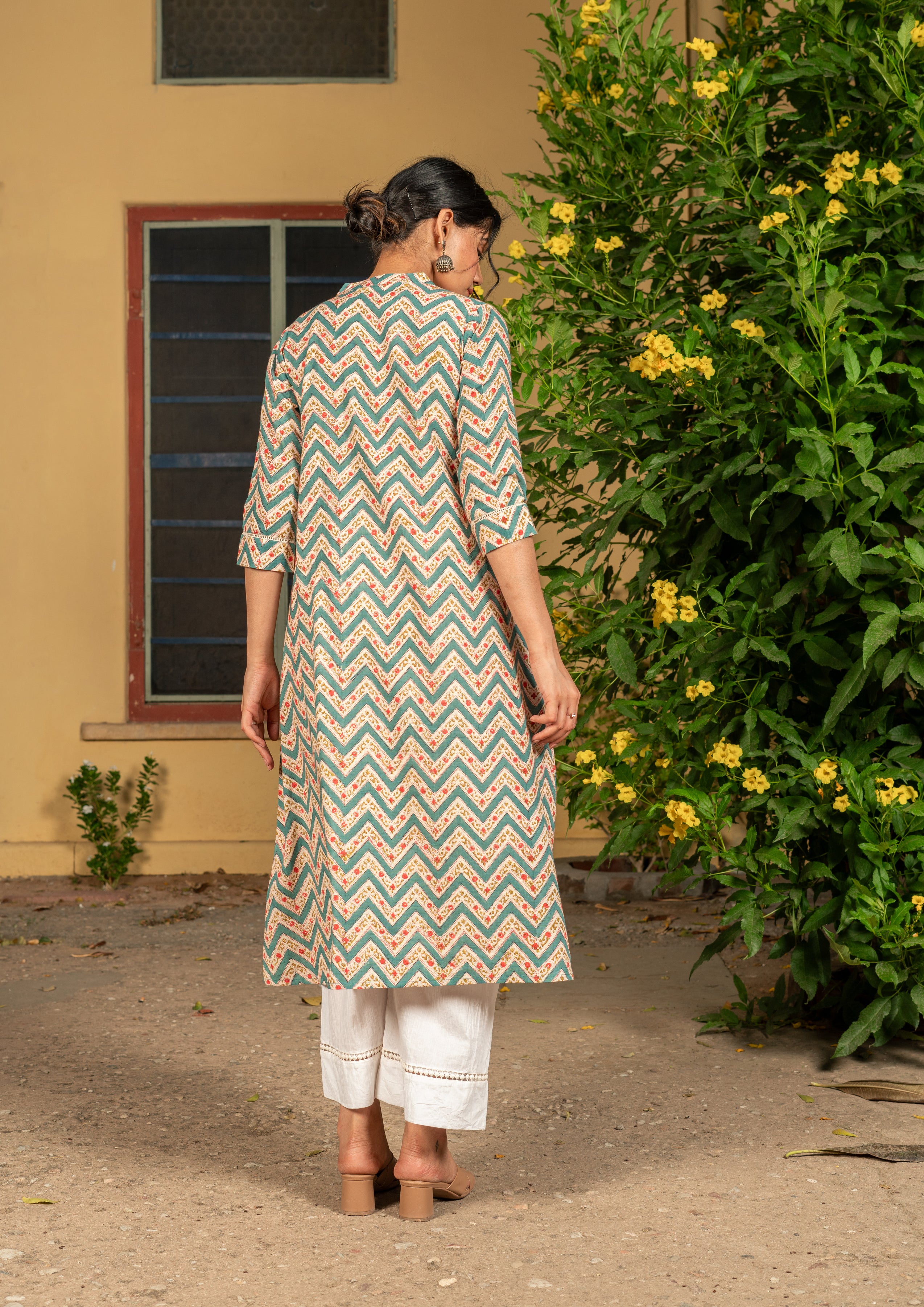 Bahaar Zigzag Cotton Kurta Set