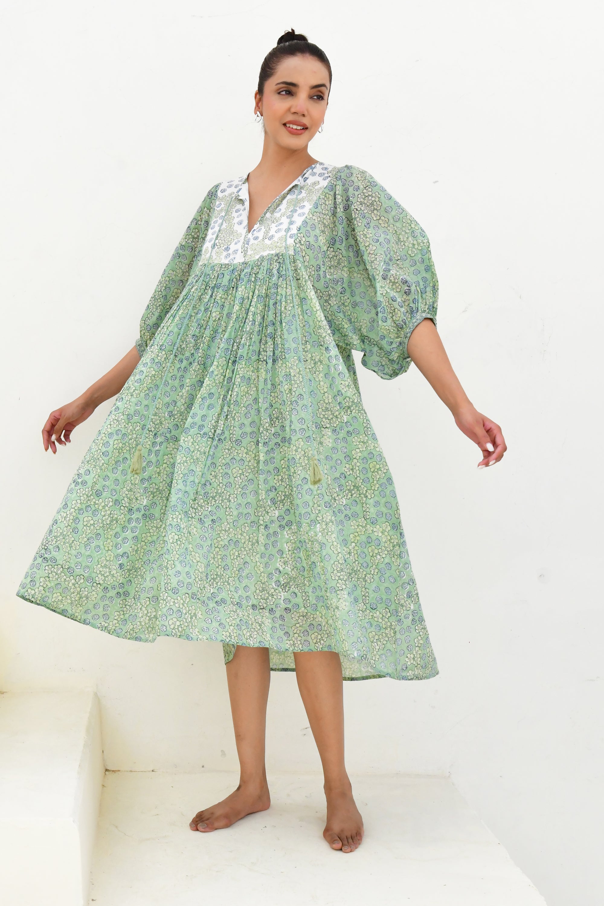 Green & White Hand Block Printed Midi Dress-Set Of 1
