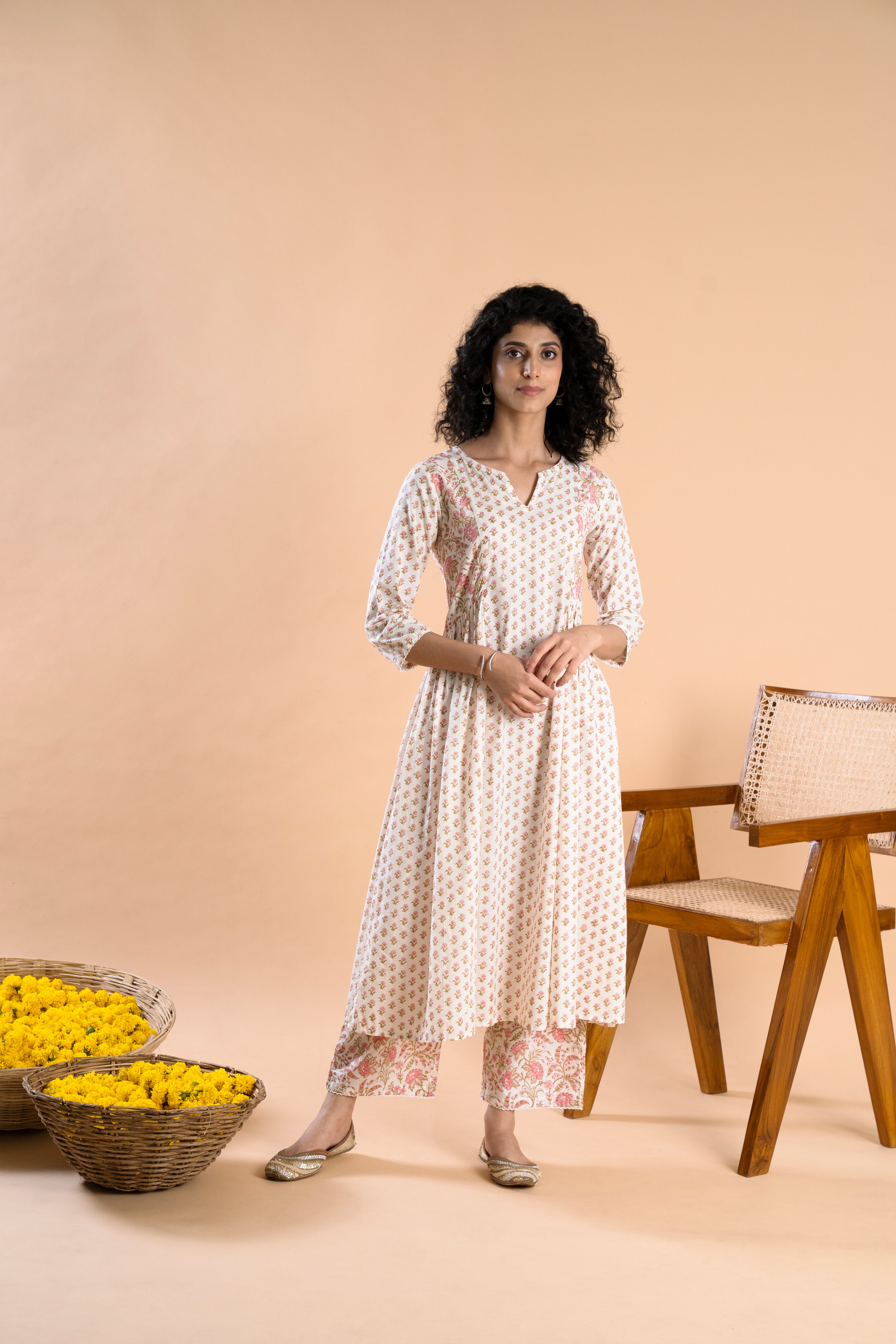 Bandhavi Off-White Mirror Work Kurta Set