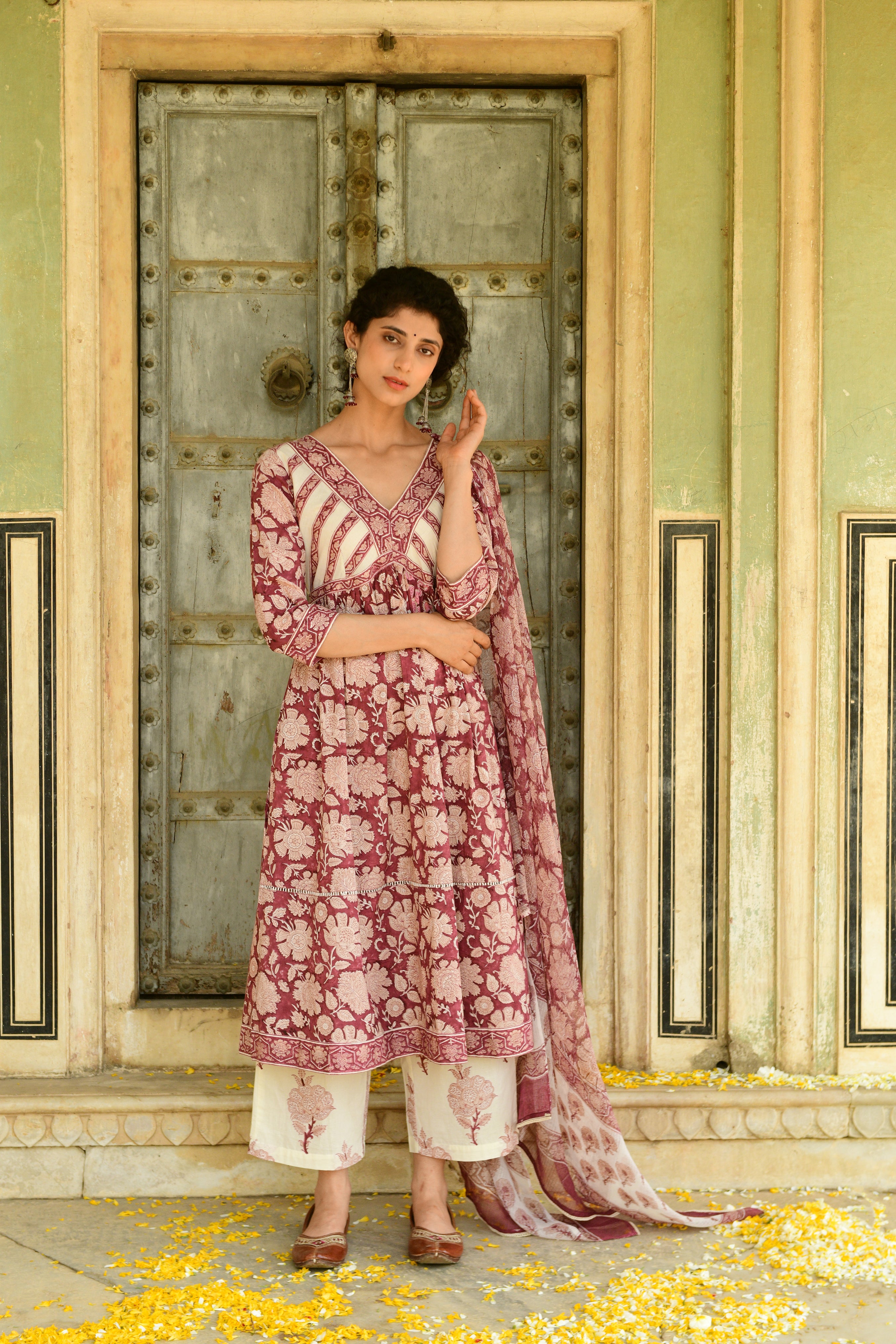 Aaravi Maroon Suit Set - Shilpi Handicrafts