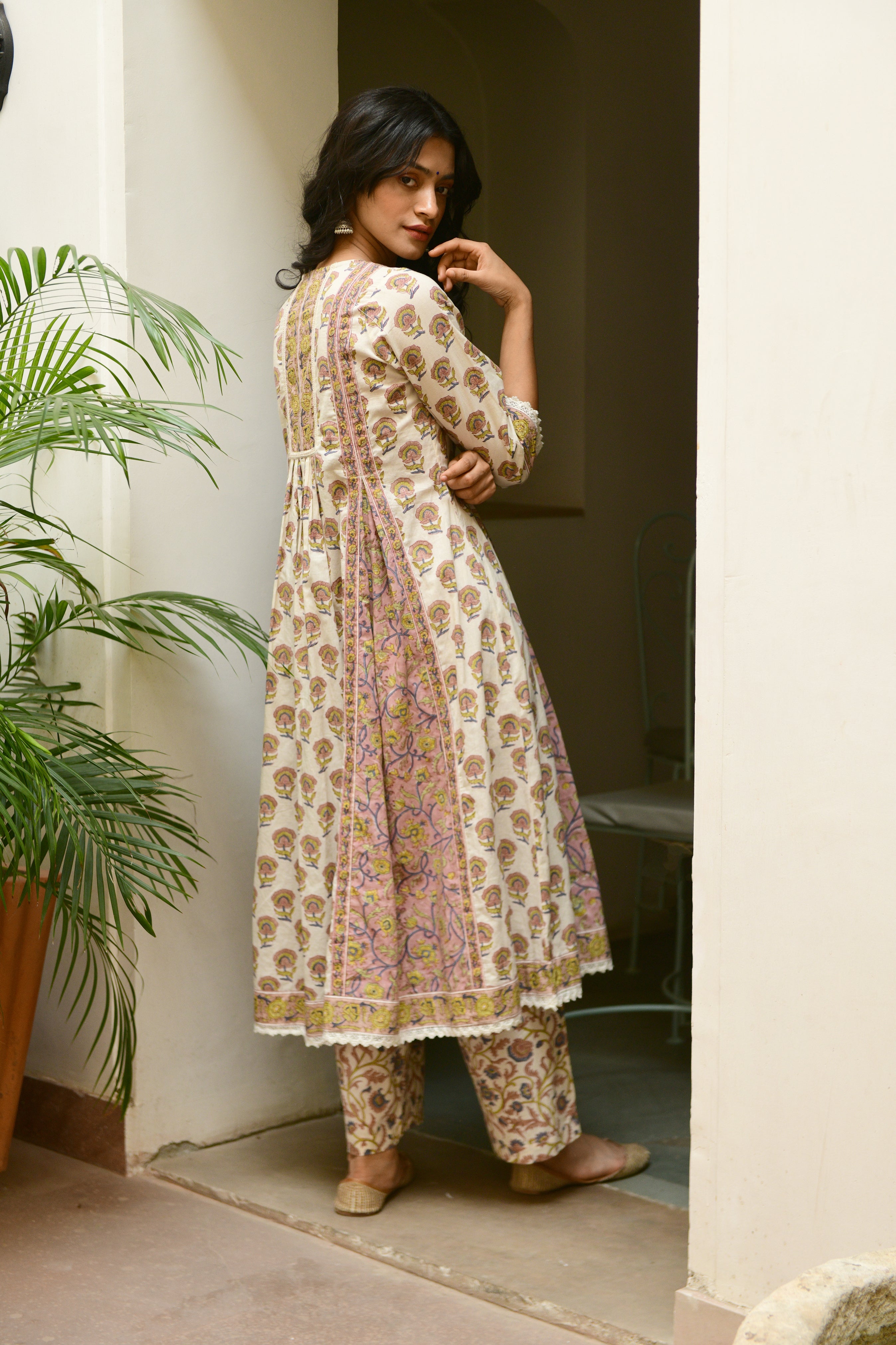 Aaravi Beige Suit Set - Shilpi Handicrafts