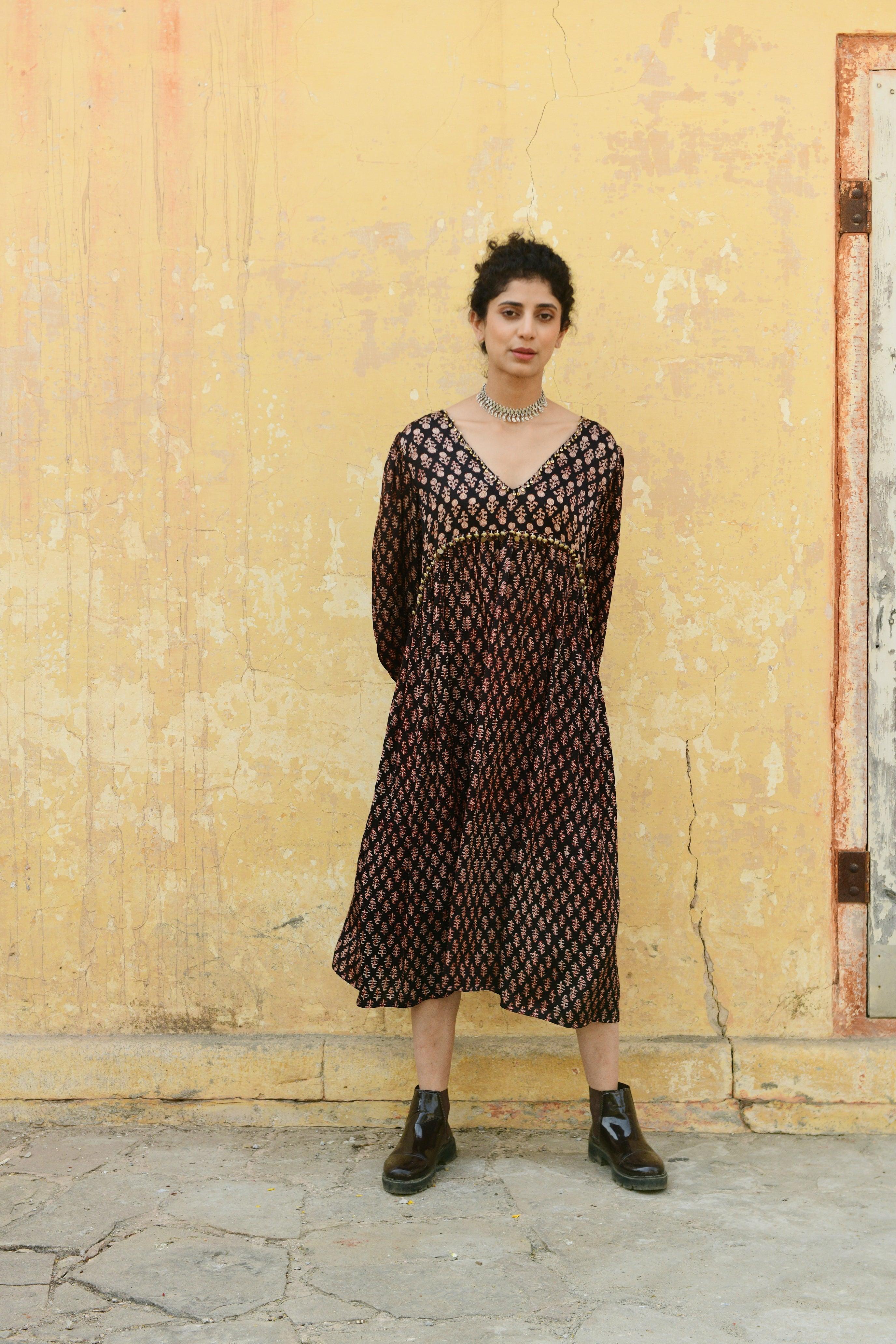 Aaravi Printed Black Dress - Shilpi Handicrafts