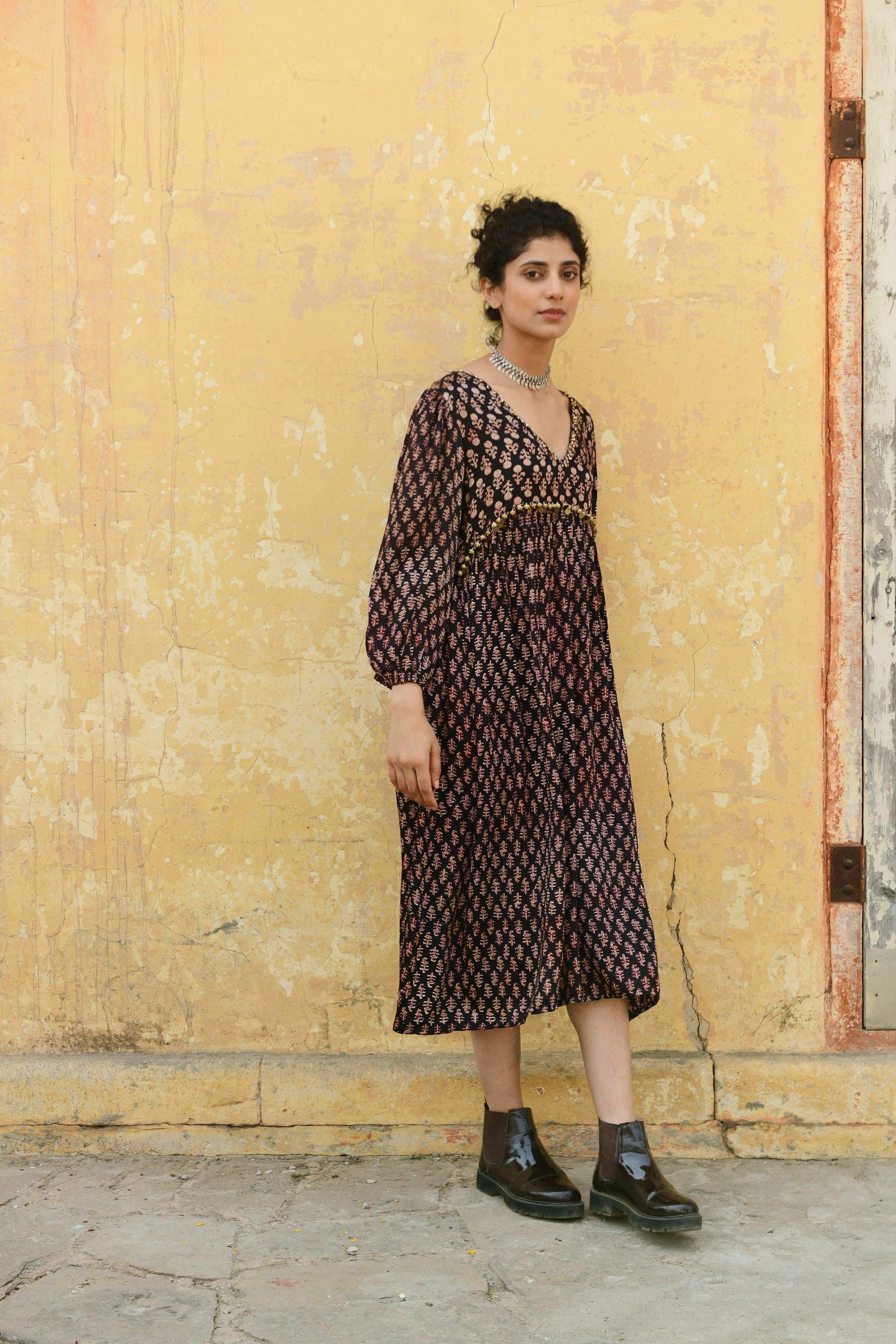 Aaravi Printed Black Dress - Shilpi Handicrafts