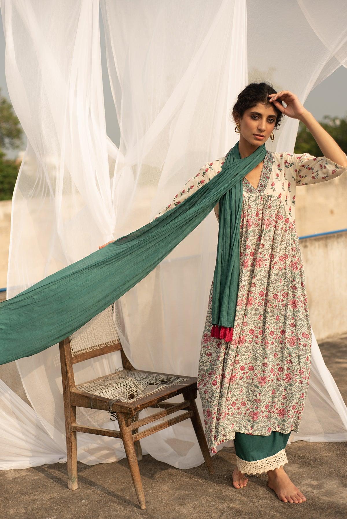 Amaira Jaal-Buti Suit Set - Shilpi Handicrafts