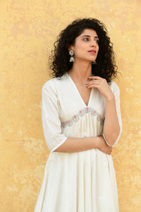 Aaravi White Cotton Suit Set - Shilpi Handicrafts