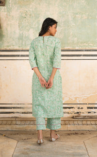Bahaar Green Slub Cotton Kurta Set