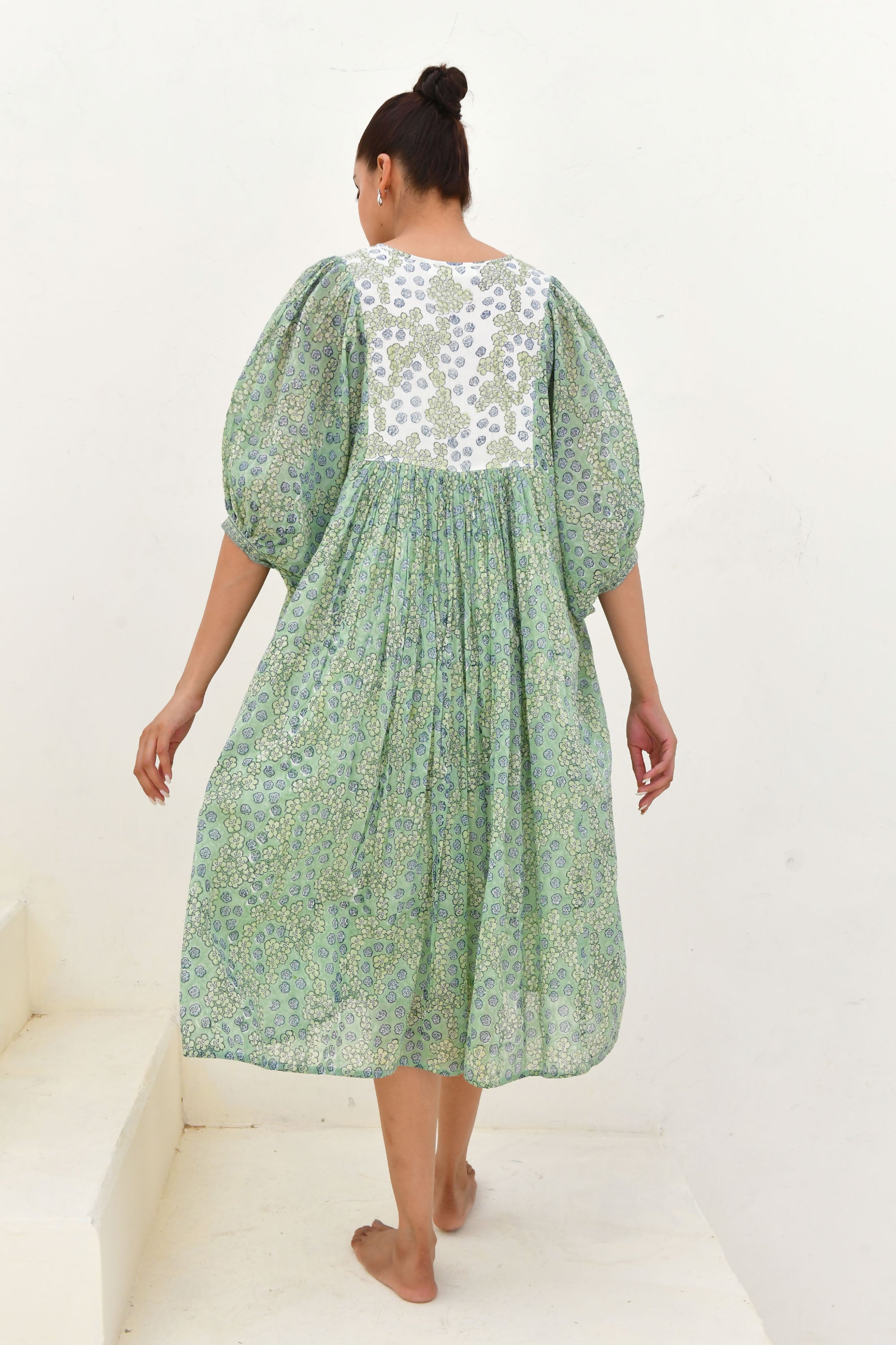 Green & White Hand Block Printed Midi Dress-Set Of 1